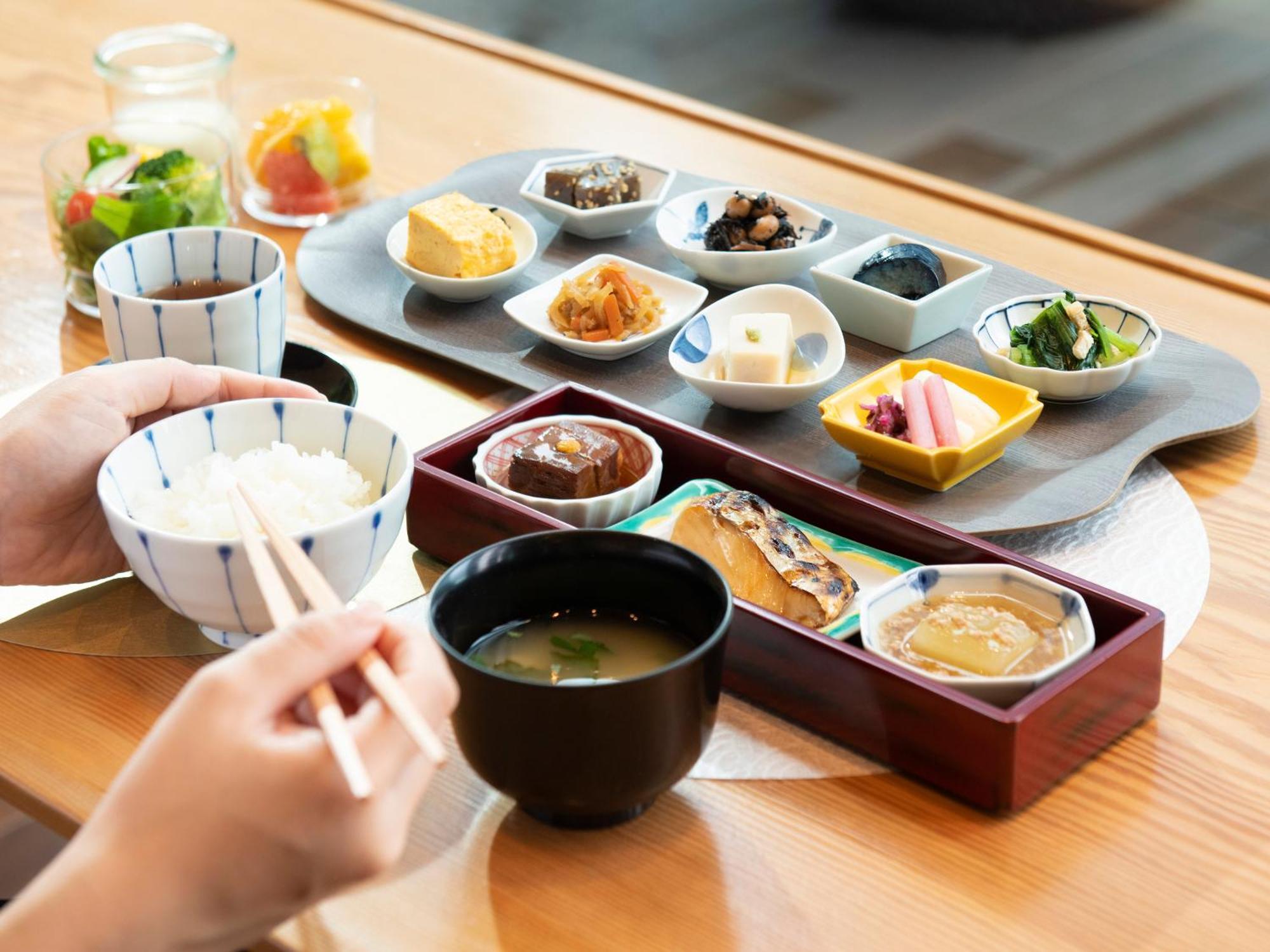 Mitsui Garden Hotel Nihonbashi Premier Токио Экстерьер фото